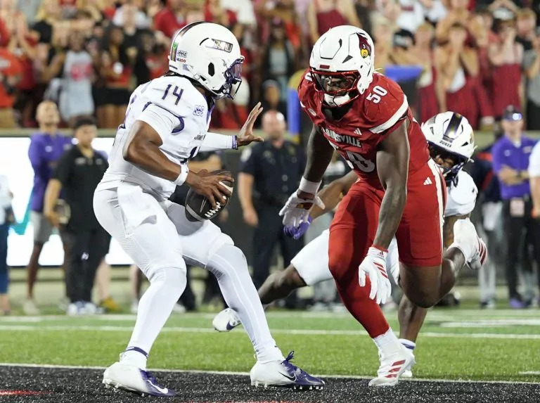 Alonza Barnett III looks to lead the Dukes over the Eagles