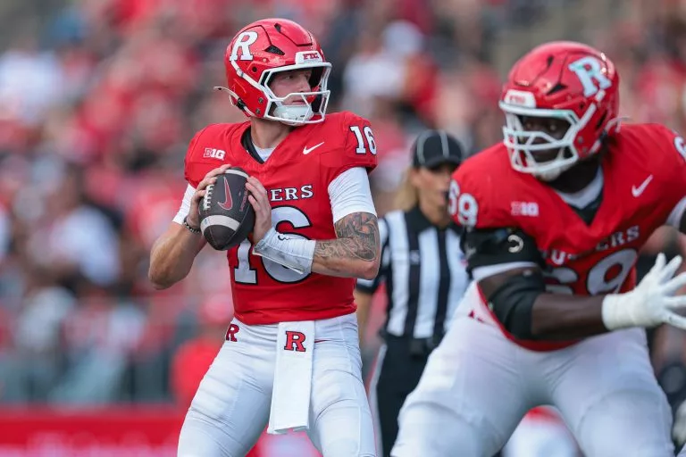 Athan Kaliakmanis looks to lead Rutgers over Iowa