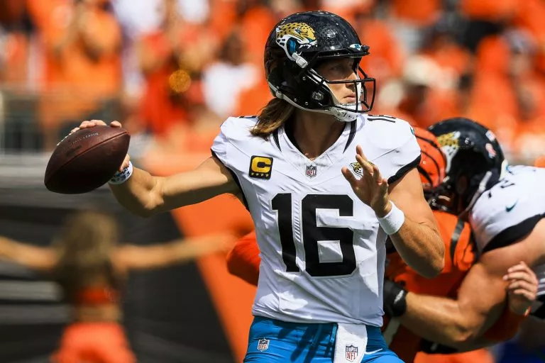 Trevor Lawrence looks to lead the Jags over the Texans