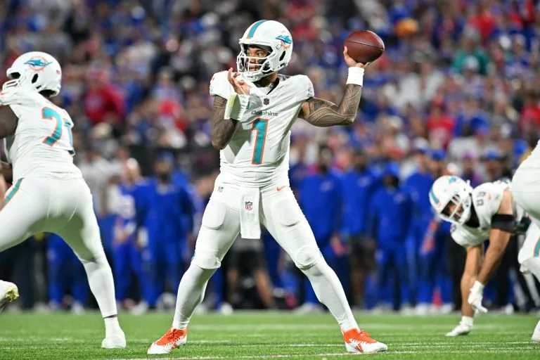 Tua Tagovailoa looks to lead the Dolpihns over the Jets