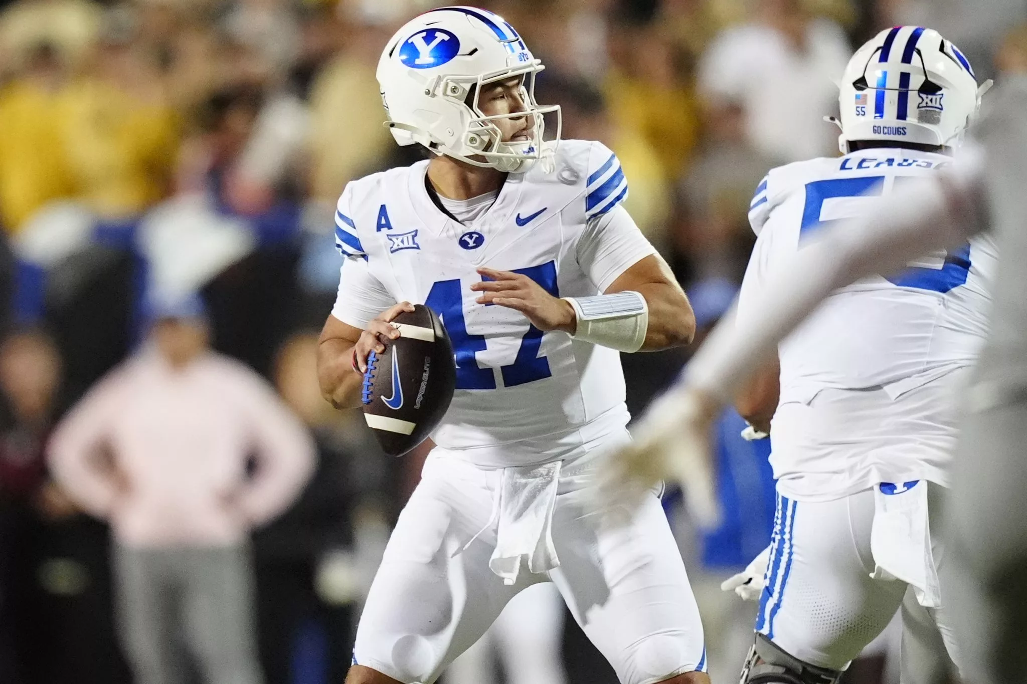 Bear Bachmeier looks to lead the Cougars over the Mountaineers