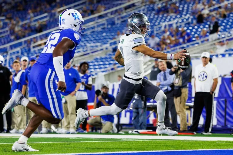 Noah Kim looks to lead the Eagles over the bobcats