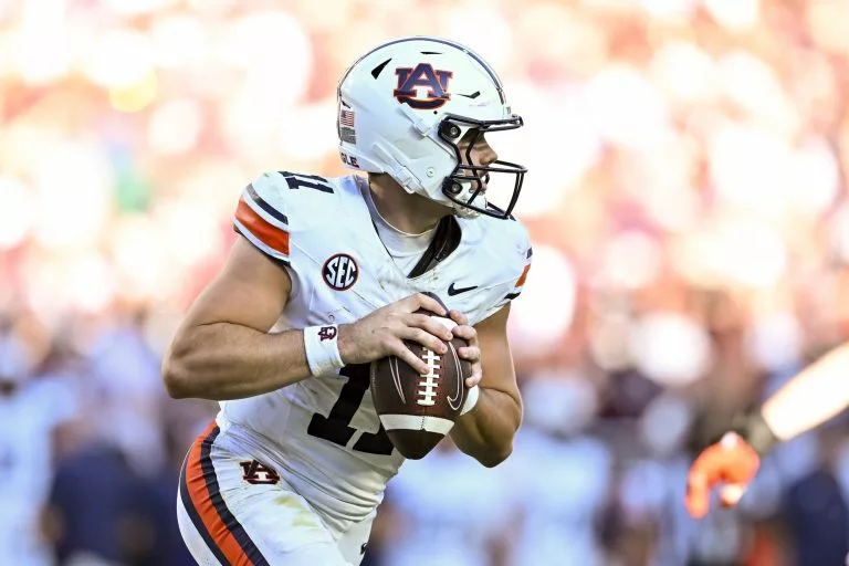 Jackson Arnold looks to lead Auburn over Georgia