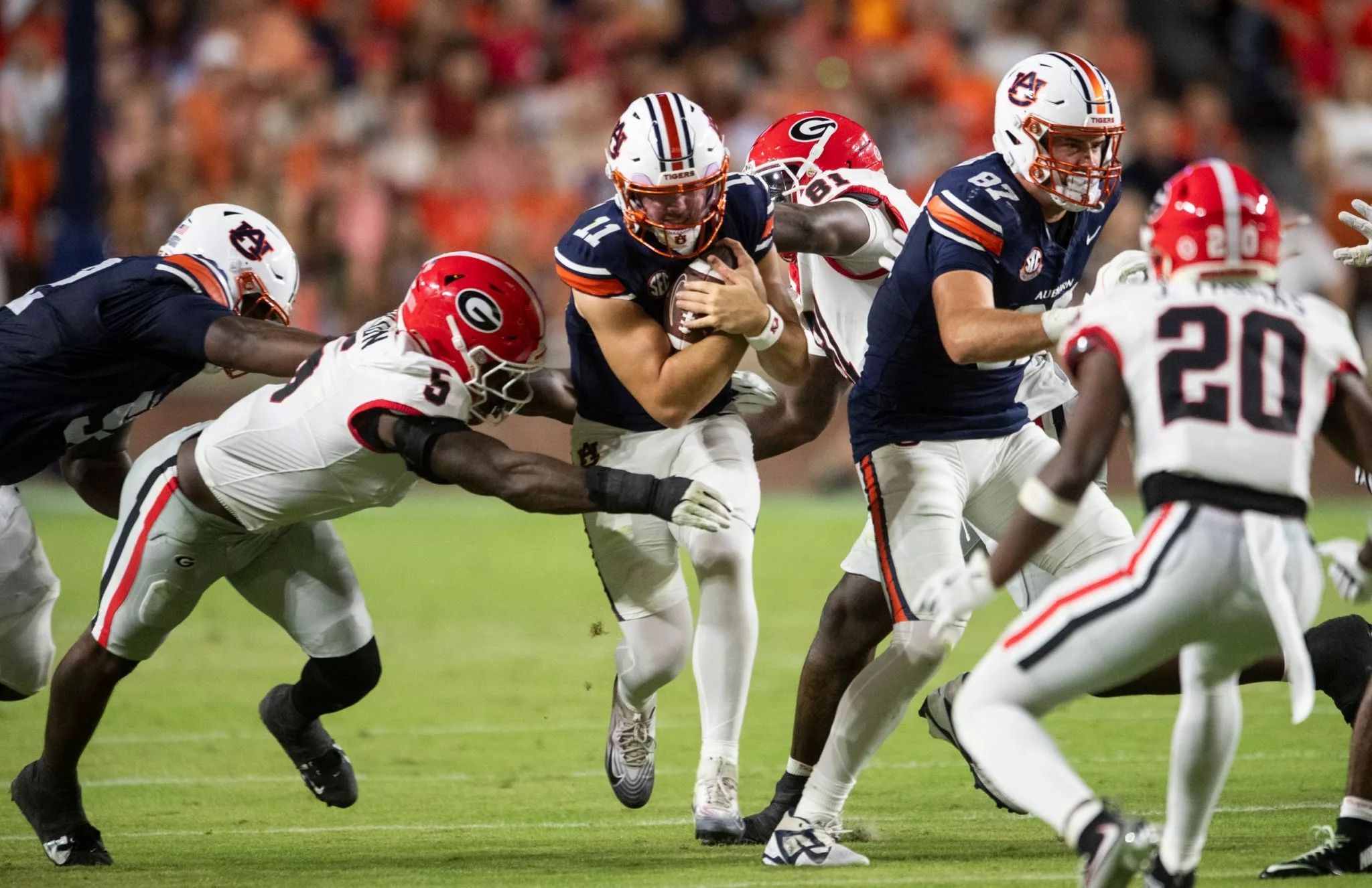 Jackson Arnold looks to lead Auburn over Missouri