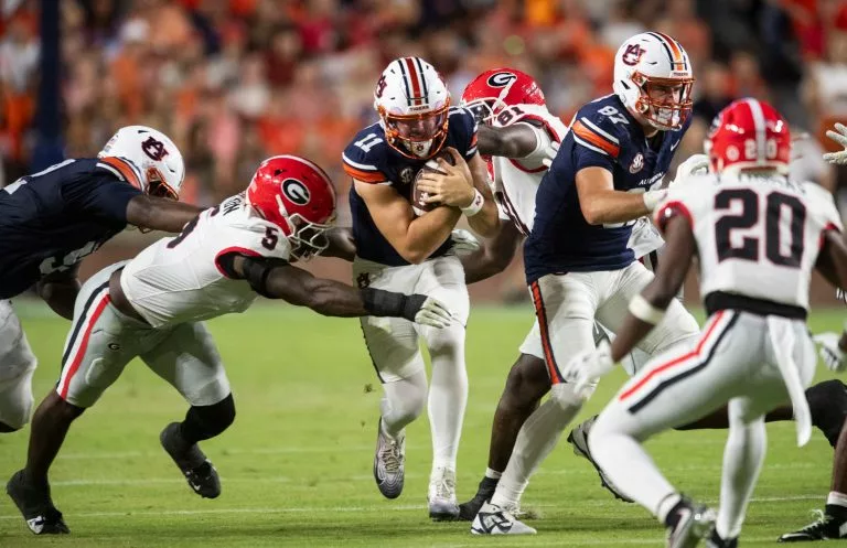 Jackson Arnold looks to lead Auburn over Missouri