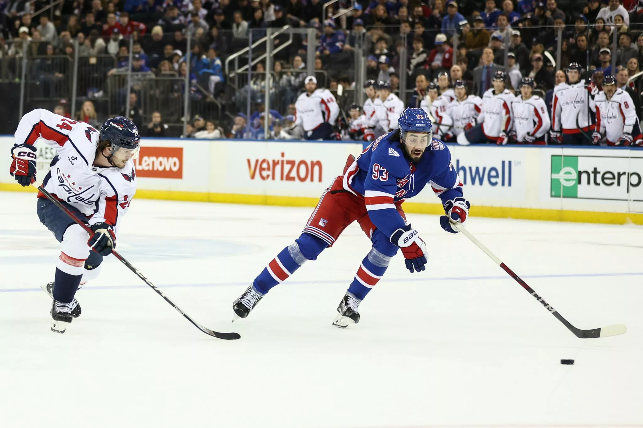 Mika Zibanejad looks to lead the Rangers over the Wild