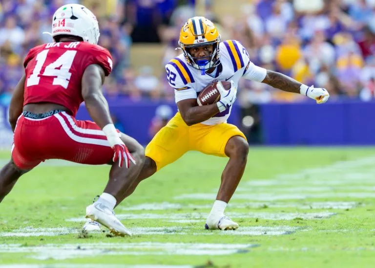 Western Kentucky Hilltoppers vs LSU Tigers Picks and Prediction