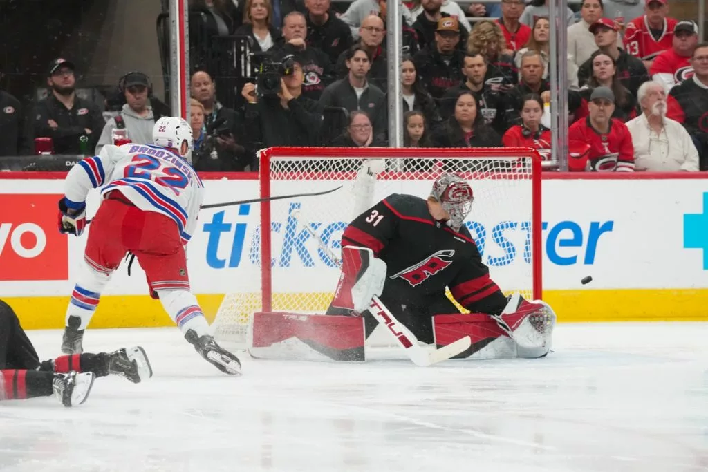Senators vs Hurricanes prediction