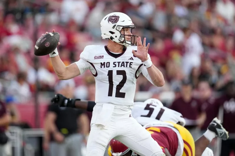 Bulldogs vs. Bears prediction.