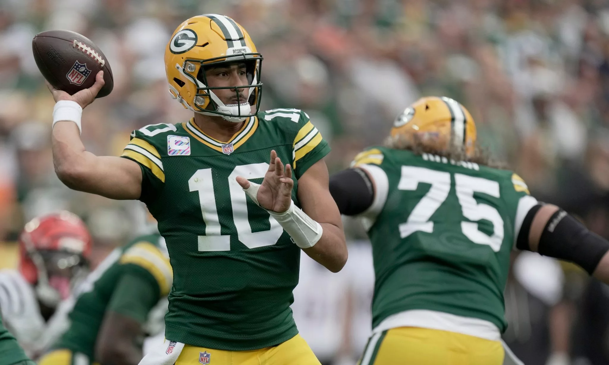 Jordan Love looks to lead the Packers over the Eagles