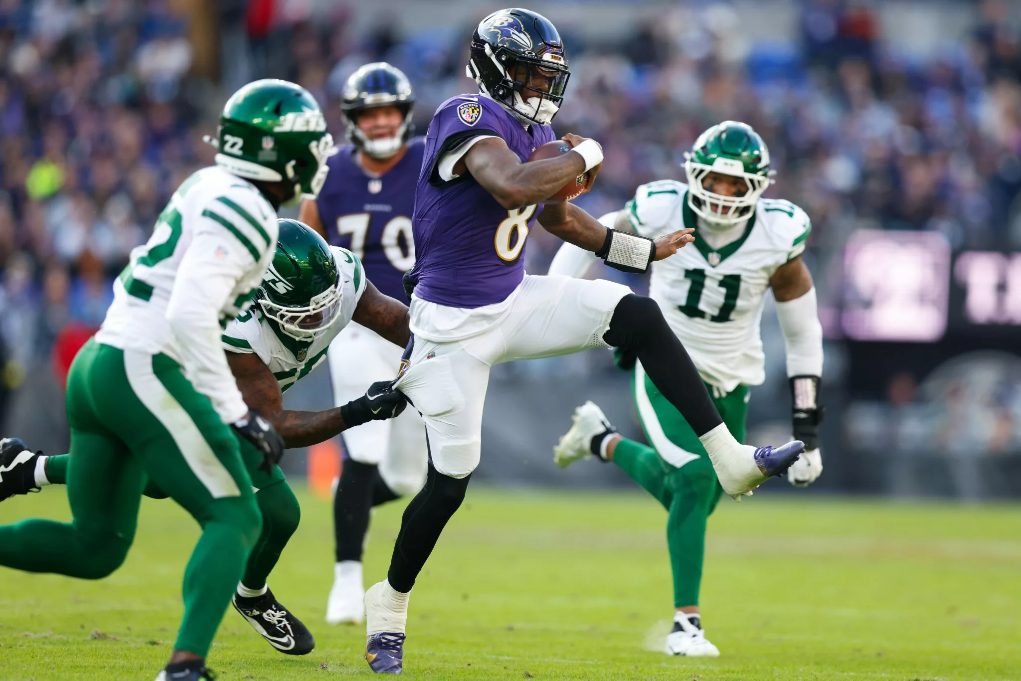Lamar Jackson looks to lead the Ravens over the Bengals