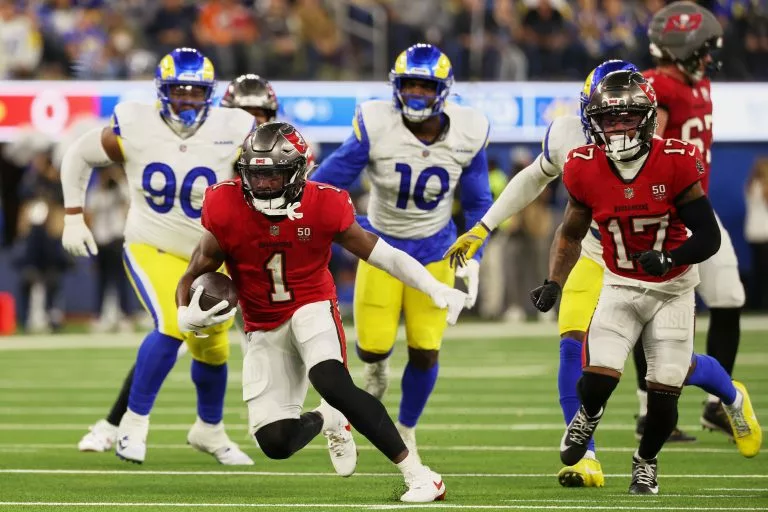 Rachaad White looks to lead the Buccaneers over the Cardinals