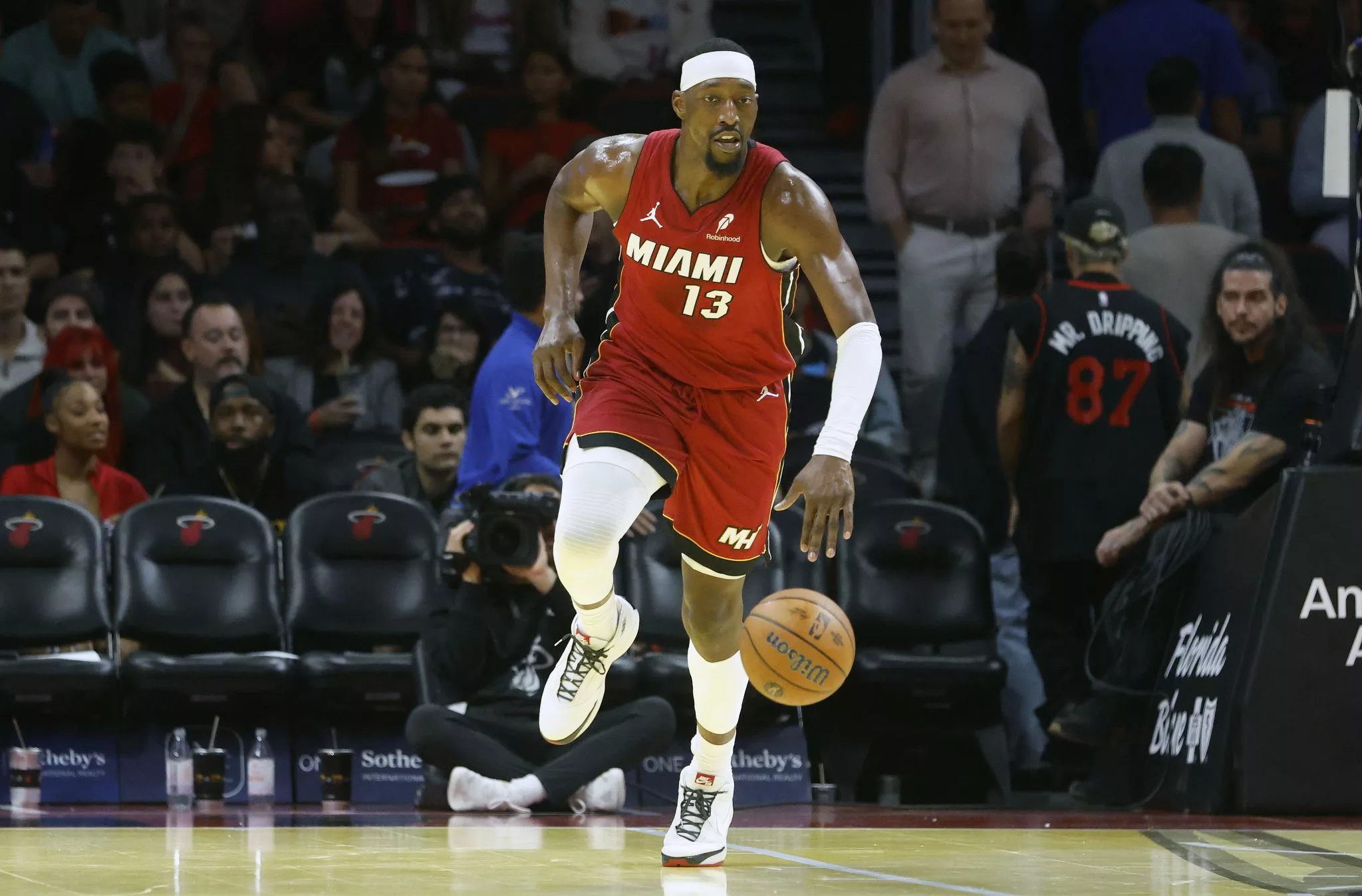 Bam Adebayo looks to lead the Heat over the Pistons