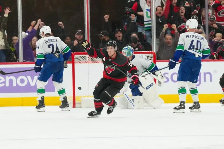 Bruins vs Hurricanes prediction