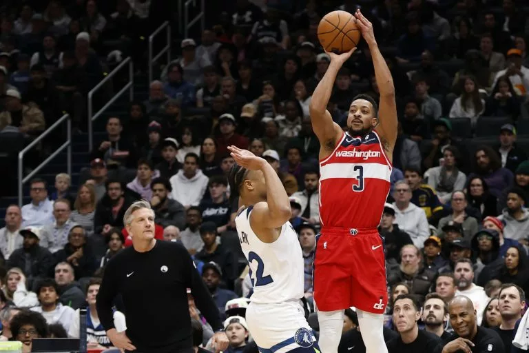 CJ McCollum looks to lead the Wizards over the Pelicans