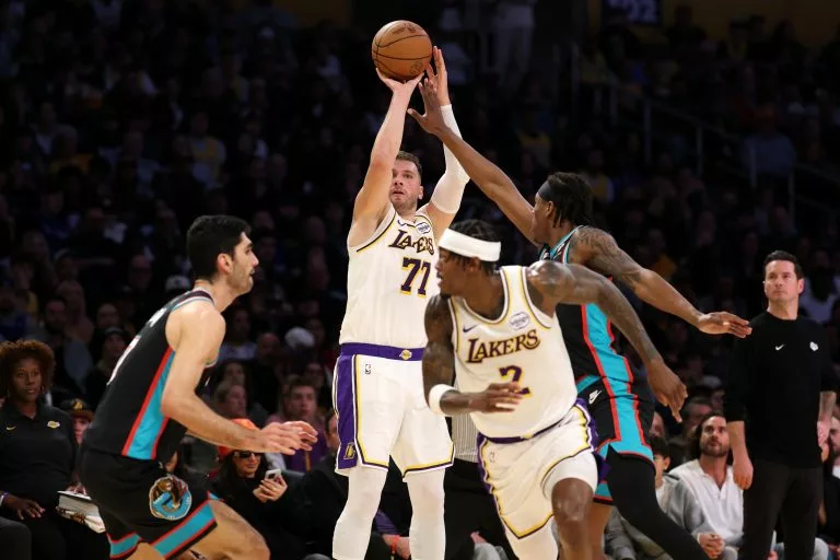 Bucks vs. Lakers prediction