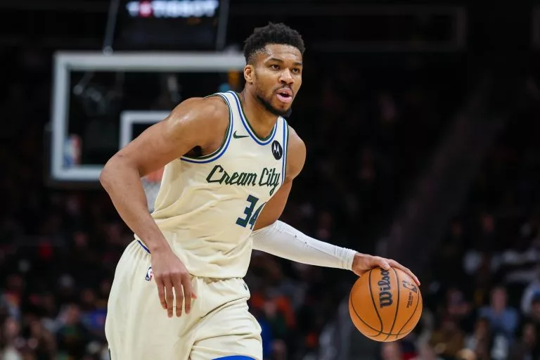 Thunder vs. Bucks prediction, odds, picks and line movement