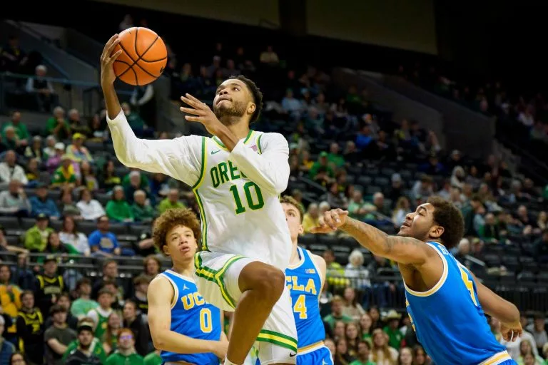 Kwame Evans looks to lead the Ducks over the Hawkeyes