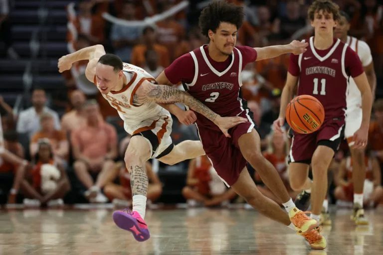 Holy Cross vs Lafayette prediction